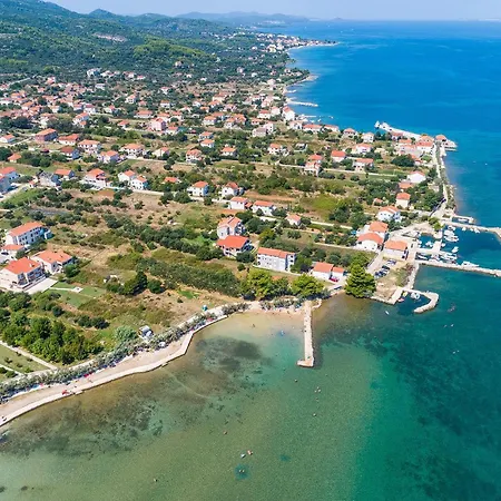 Daire 2 Bedroom Amazing In Dobropoljana