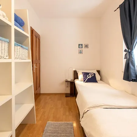 2 Bedroom Amazing In *